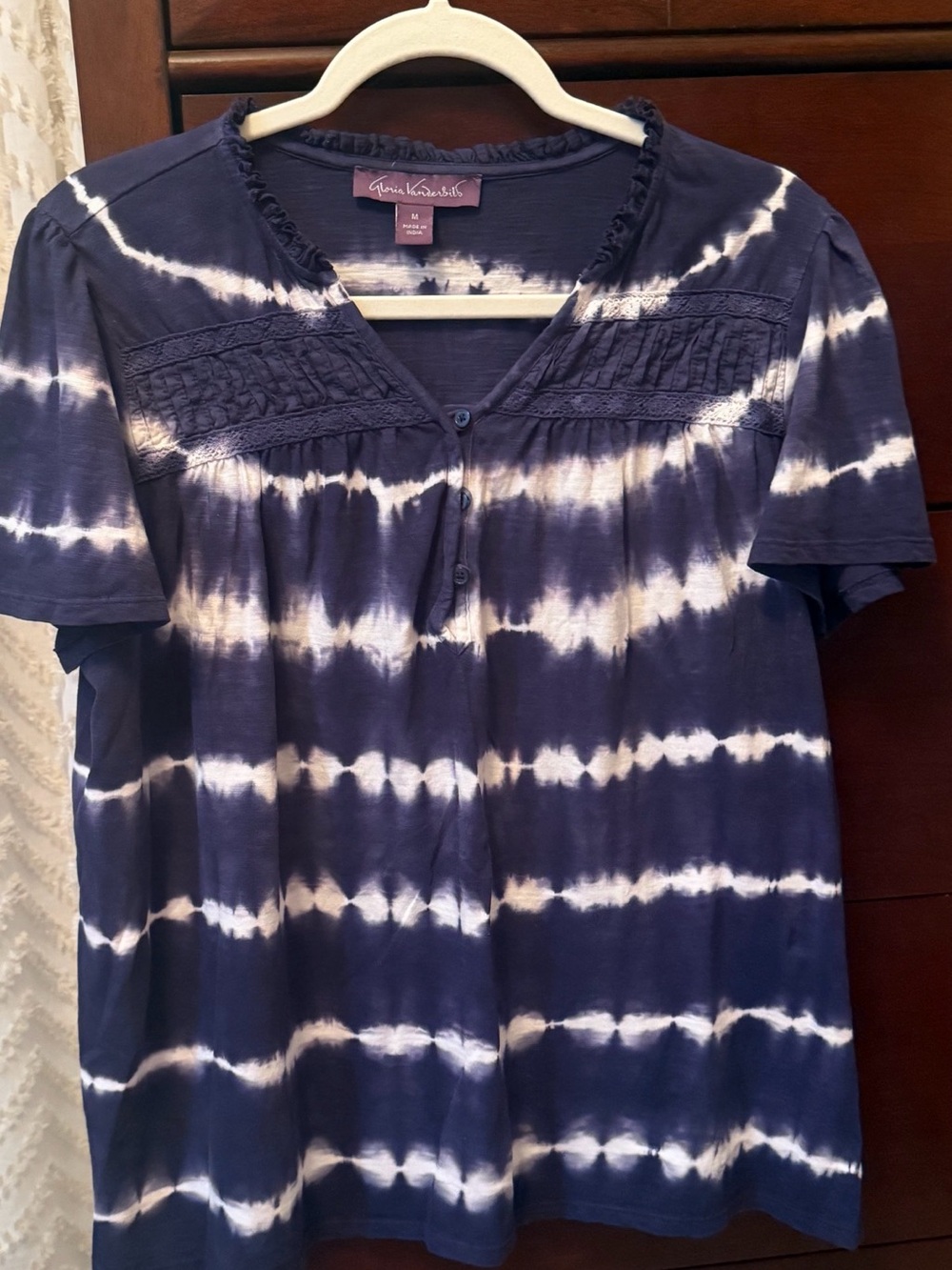 Gloria Vanderbilt Navy & White Tie-Dye Short Sleeve Button Top